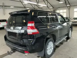 Toyota Land Cruiser 3.0d TEC-Edition *Navi| Kamera| AHK* Bild 2