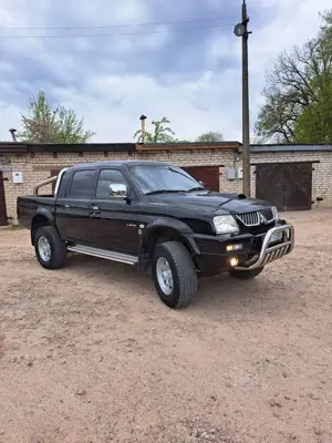 Mitsubishi L200 Pick Up 4x4 Dakar