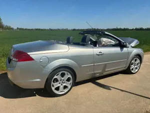 Ford Focus Cabrio Titanium*1.HD*Volleder*UNFALL