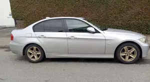 BMW 320 320i
