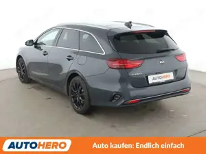 Kia Ceed / cee'd 1.4 TGDI Platinum Edition Aut*NAVI*LED*ACC*CAM*PDC Bild 4