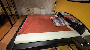 Großes Bett aus Leder mit Tischen 260cm Breit Schlafzimmer Möbel