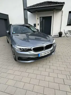 BMW 520 520d Touring Aut. Sport Line CarPlay, AHK, Teilled