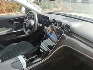 Mercedes-Benz C 220 d T 9G-TRONIC AMG Line Bild 5