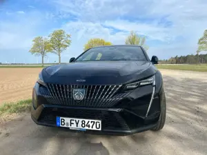 Peugeot 408 408 Plug-In Hybrid 225 e-EAT8 GT  - 20 Zoll LM Felgen - Vollausstattung - Vollleder