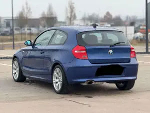 BMW 118 118i Aut. Bild 2