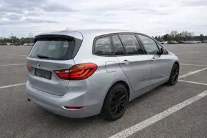BMW 216
