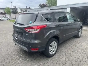 Ford Kuga Bild 2