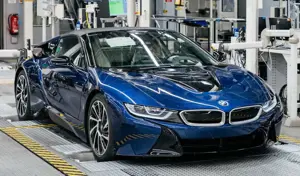 BMW i8 Roadster der "LAST 18"-Serie im Neuwagenzustand