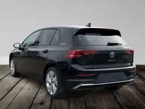 Volkswagen Golf Life 1.5 eTSI Energy Bild 2