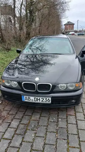 BMW 525