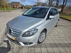Mercedes-Benz B 180 B 180 CDI (BlueEFFICIENCY)
