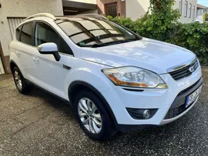 Ford Kuga 2.0 TDCi 2x4 Titanium