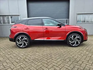 Nissan Qashqai 1.3 DIG-T MHEV 158 PS X-Tronic Tekna Premium Paket Bild 4