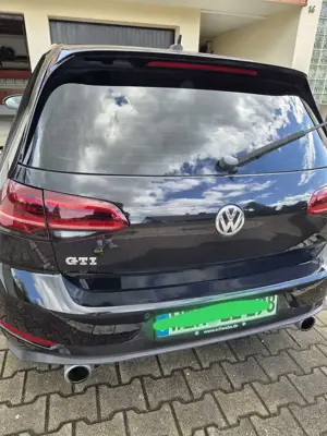 Volkswagen Golf GTI ca 400 PS