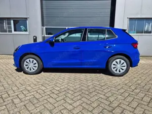 Skoda Fabia 1.0 TSI 95PS Selection 5-türig Rückf.Kamera Par...