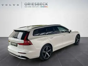 Volvo V60 Kombi T8 Ultimate Dark Recharge WiPa*LED*DAB* Bild 5