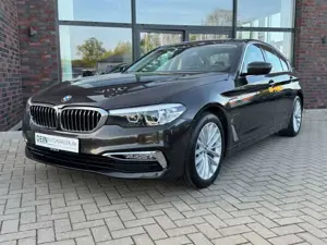 BMW 530 e Luxury Line *LED*HUD*Schiebedach*Leder*