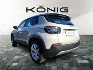 Jeep Avenger Altitude 1.2 GSE T3 100 PS Bild 3