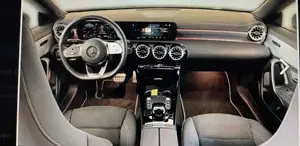 Mercedes-Benz CLA 180 CLA 180 7G-DCT Edition 2022 Bild 2