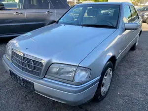 Mercedes-Benz C 180 C-Klasse Elegance Automatik / Klima