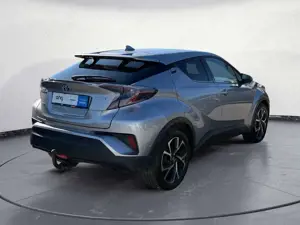 Toyota C-HR 1.8-l-VVTi Hybrid Team Deutschland Tempom.a Bild 3