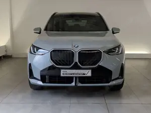 BMW X3 20d xDrive M Sport Navi/LED/AHK/RFK/SHZ/HuD Navi/L Bild 2
