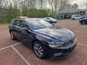 Volkswagen Passat Variant 2.0TSI 190PS AHK+Navi+ BusinessPremium+ACC+AppConn