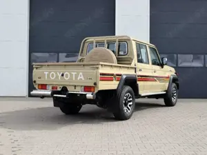 Toyota Land Cruiser Land Cruiser 79 LX-Z Pickup 2.8 D-4D SOFORT Bild 3