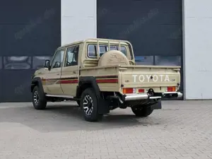 Toyota Land Cruiser Land Cruiser 79 LX-Z Pickup 2.8 D-4D SOFORT Bild 4