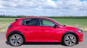 Peugeot e-208 208 Elektromotor 136 GT Bild 2