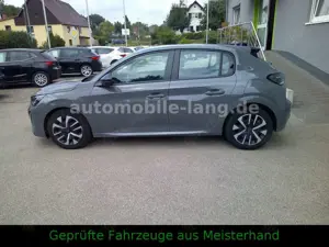 Peugeot 208 1,2 Active #KLIMA #DAB #PDC #APP Bild 4