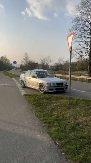 BMW 318 318i