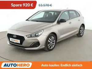 Hyundai i30 1.4 YES!*NAVI*SPUR*CAM*PDC*SHZ*KLIMA*