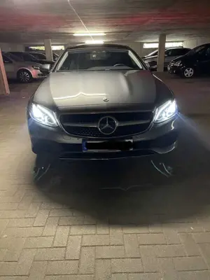 Mercedes-Benz E 200 Coupe 9G-TRONIC Avantgarde