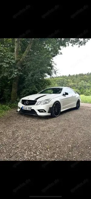 Mercedes-Benz E 350 CGI Coupe BlueEFFICIENCY 7G-TRONIC Elegance