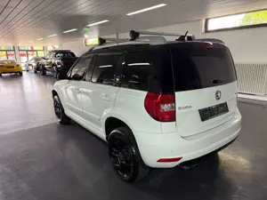 Skoda Yeti Edition 4x4/DSG/XENON/PDC/NAVI/SHZ/TEM/ Bild 5