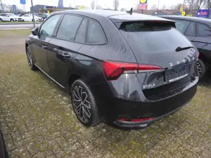 Skoda Kamiq 1.0 TSI Monte Carlo Matrix AHK Sitzhzg. Bild 4