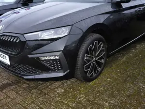 Skoda Kamiq 1.0 TSI Monte Carlo Matrix AHK Sitzhzg. Bild 5