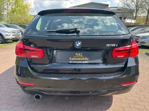 BMW 318 i Touring Advantage *AHK*SHZ*Klimaauto*8-Fach Bild 4