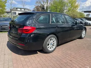 BMW 318 i Touring Advantage *AHK*SHZ*Klimaauto*8-Fach Bild 3