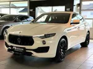 Maserati Levante S/CARBON/HARMAN-KARDON/KAMERA/BRD