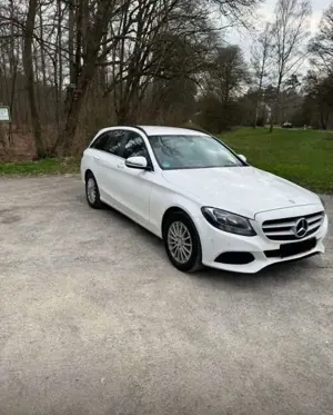 Mercedes-Benz C 220 (BlueTEC) d T 7G-TRONIC Avantgarde