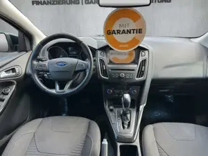 Ford Focus 1,0 EcoBoost Titanium Turnier Bild 2