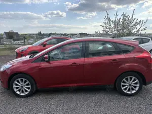Ford Focus Trend-KLIMA-NUR 122650KM-TÜV NEU Bild 4