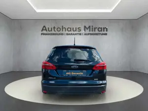 Ford Focus 1,0 EcoBoost Titanium Turnier Bild 5