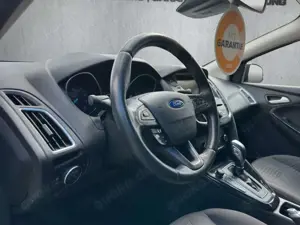 Ford Focus 1,0 EcoBoost Titanium Turnier Bild 4