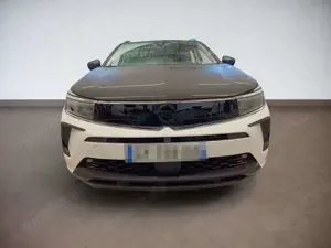Opel Grandland 1.6 Turbo GSe 4 ACC+AHK+LED+Navi+SHZ Bild 3