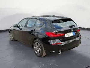 BMW 116 i Advantage PDC Außensp.Paket Sitzhzg. Vorn Bild 4