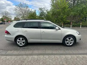 Volkswagen Golf Variant VI Comfortline 1.6 TDI *HU/AU neu* Bild 4